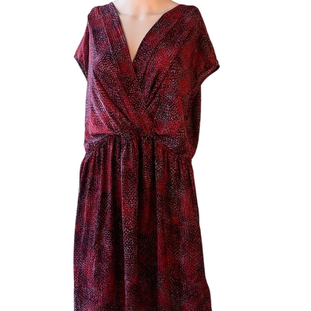 Daisy Fuentes size XL Sexy and Comfortable pink and black print Women's Dress
